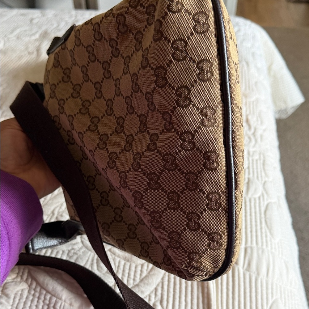 Gucci Tan and Brown Monogram Shoulder Bag - Picture 9 of 14